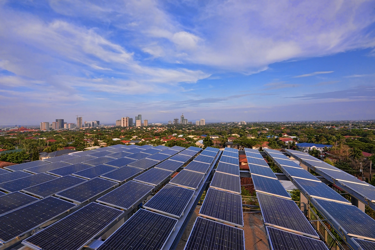 Commercial Solar Installation: How to Cut and Control Costs and Power Your Business (Update: Feb 2026) 1 Lotus