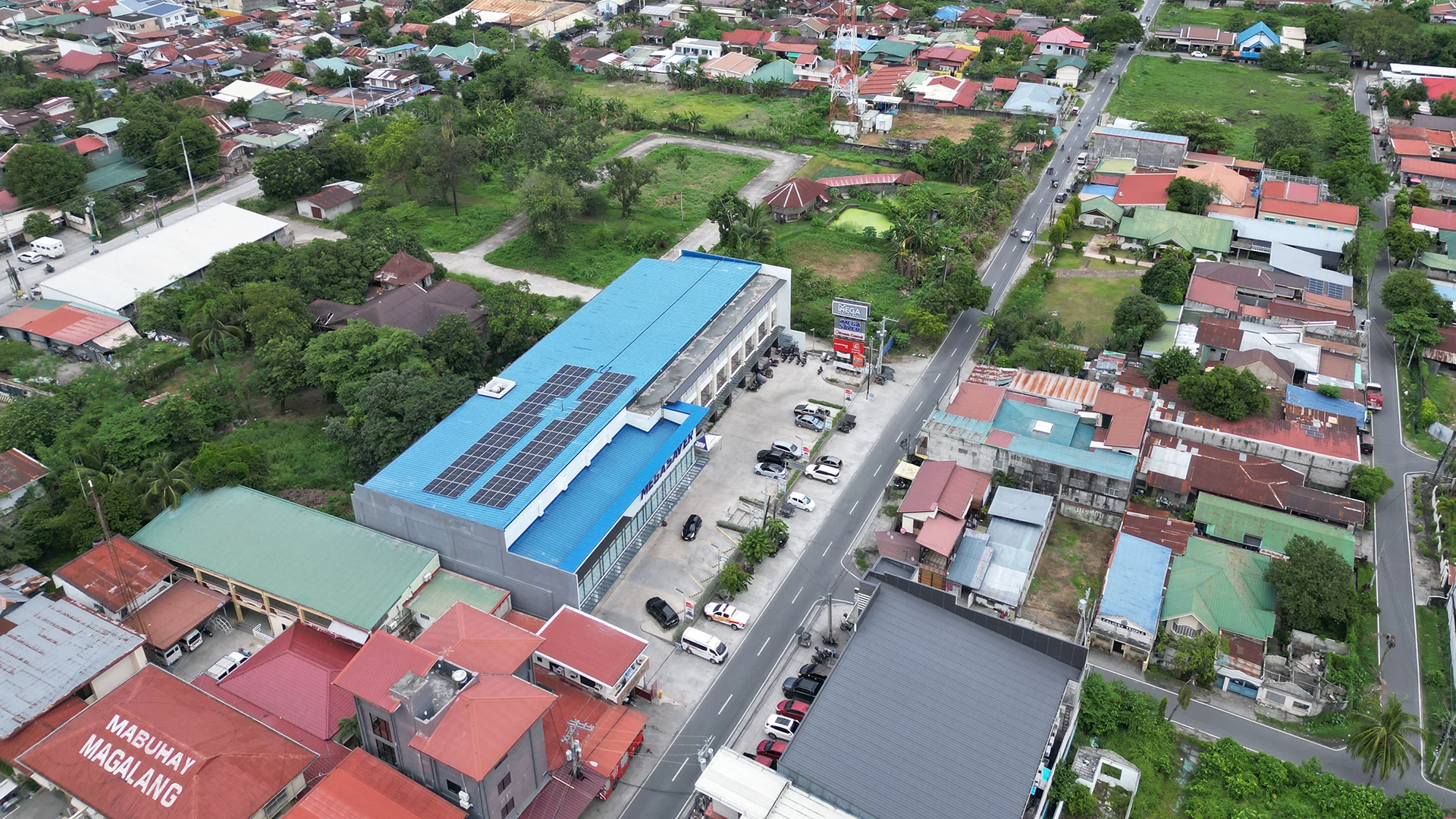 Commercial Solar Panels for Philippine Businesses: Benefits, Costs and ROI 2 Commercial Solar Panels Philippine Businesses
