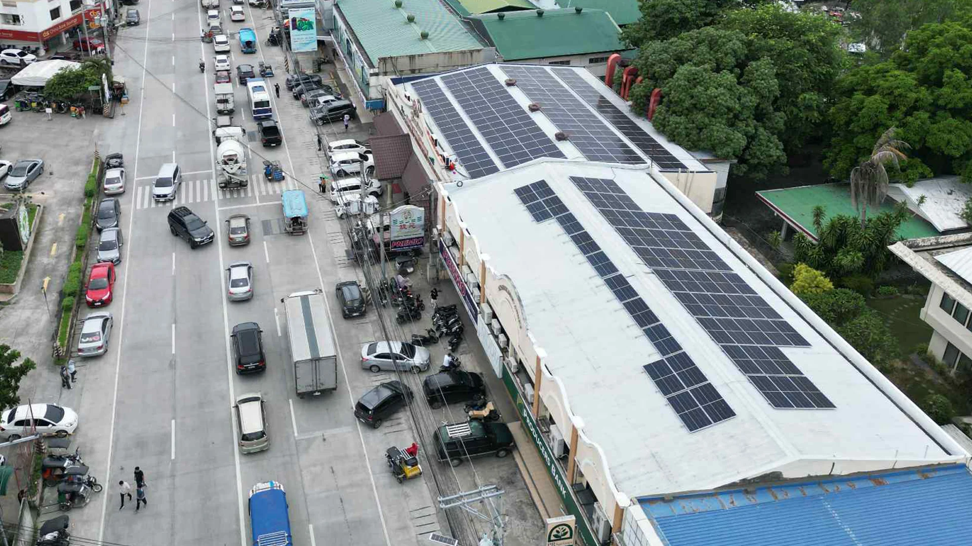 Commercial Solar Panels for Philippine Businesses: Benefits, Costs and ROI 1 Commercial Solar Panels