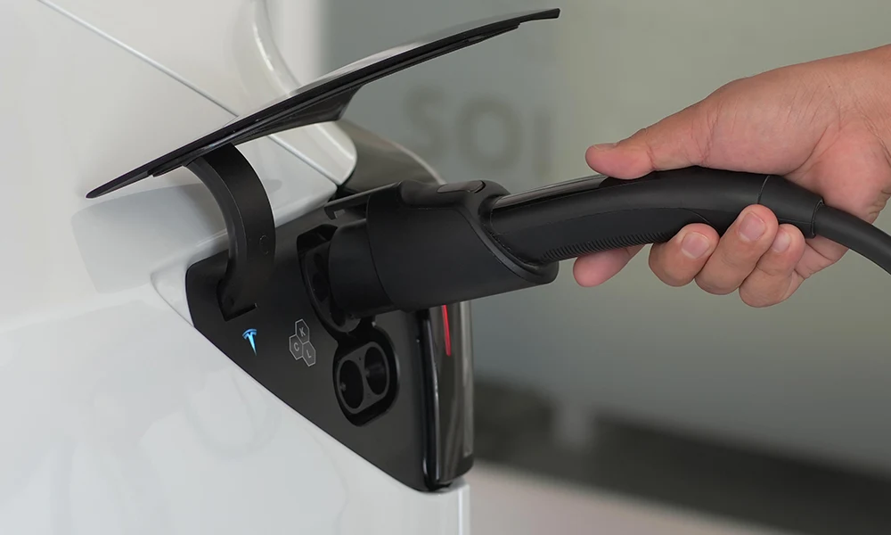 Solaren Case Study: ₱380,000 in Fleet Fuel Savings Using EVs and On-Site Solar in the Philippines 3 Fully electric vehicles and fuel elimination