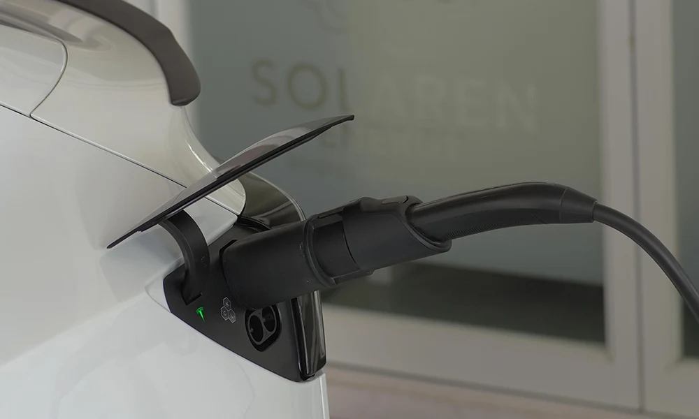 Solaren Case Study: ₱380,000 in Fleet Fuel Savings Using EVs and On-Site Solar in the Philippines 4 Solar charging and on-site energy use