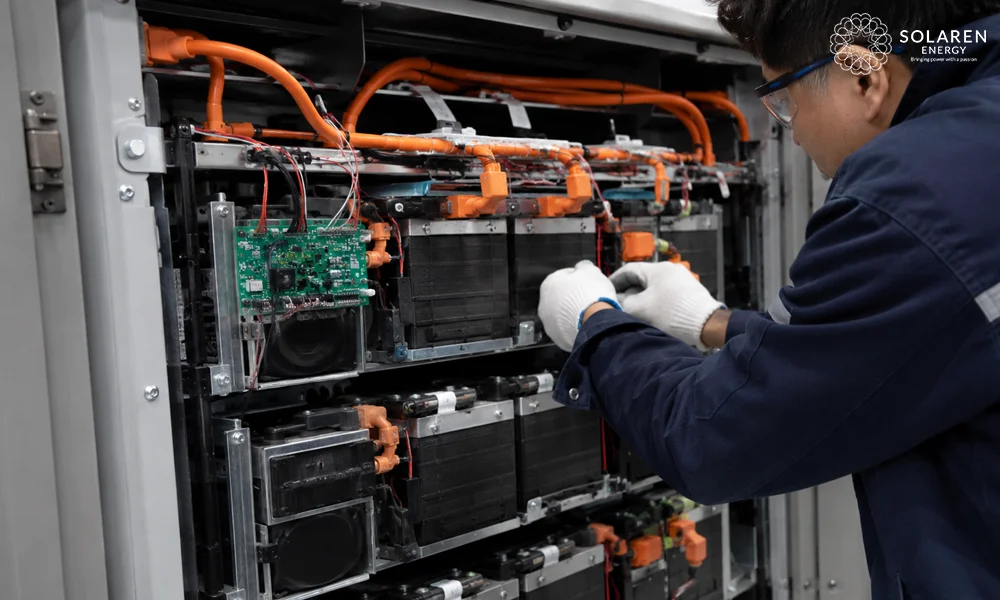 Solar Battery BMS: What a Battery Management System Does, and Why Cheap Ones Fail 1 What does a solar battery BMS do